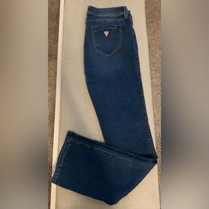 Ladies Guess jeans size 30